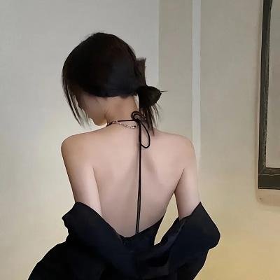 独家童话 封面