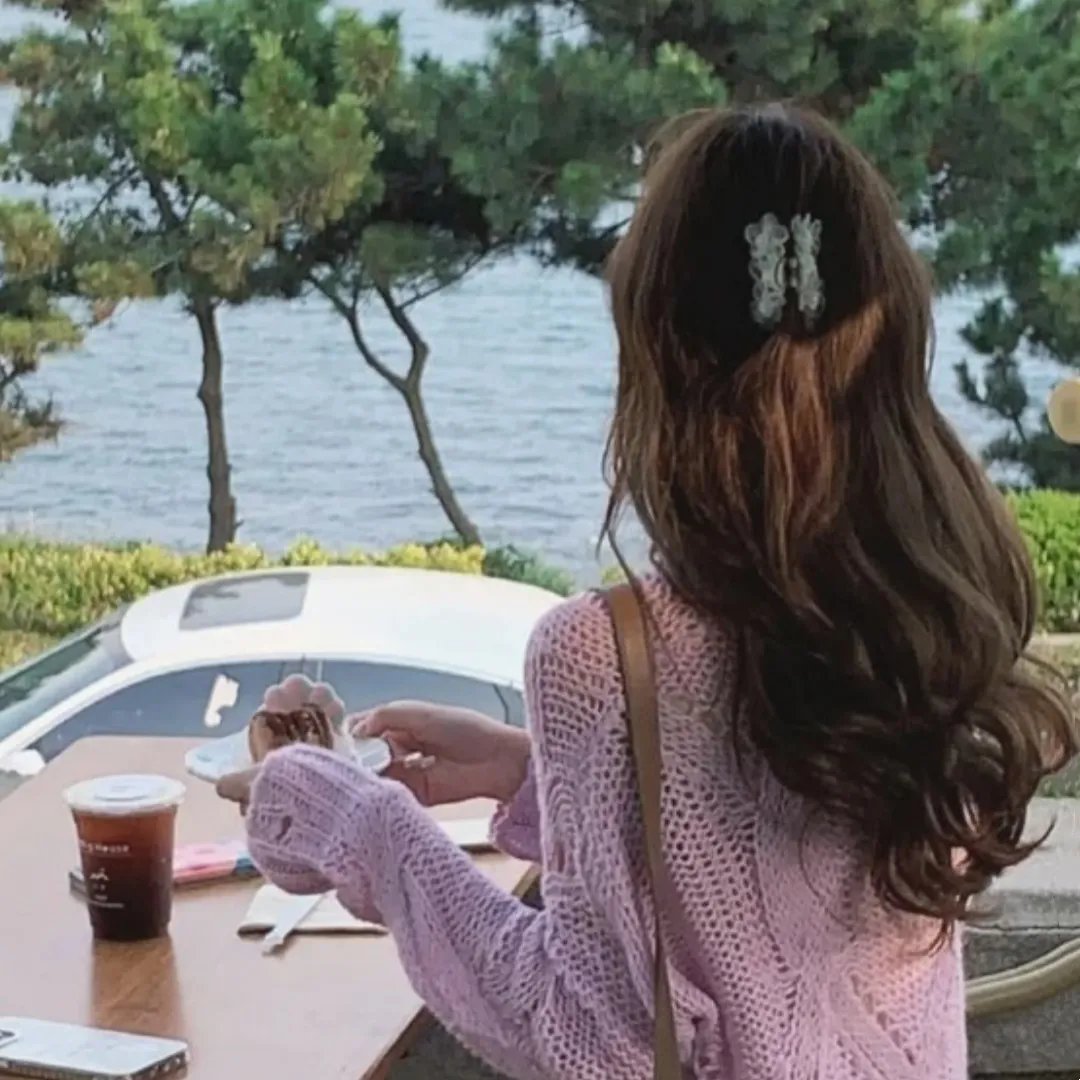 克莱曼婷 封面